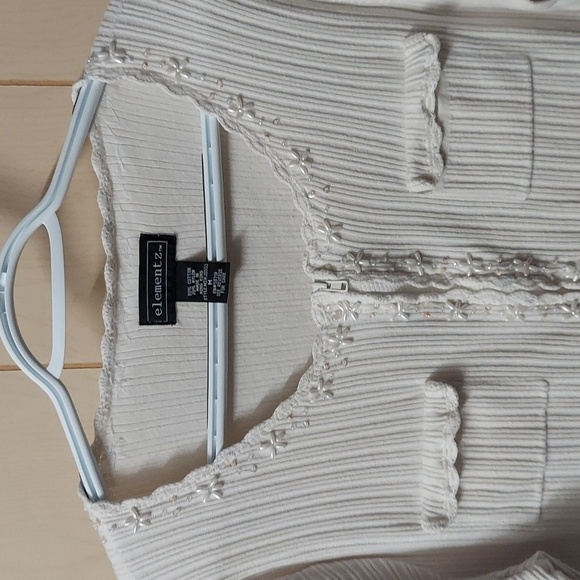 Elementz - Picture 2 of 11